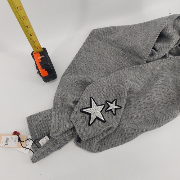 Rebecca Minkoff Gray Knit Star Applique Embroidered Scarf - Picture 10 of 10